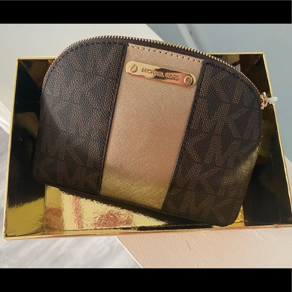 Michael Kora Travel Pack - Picture 1 of 4